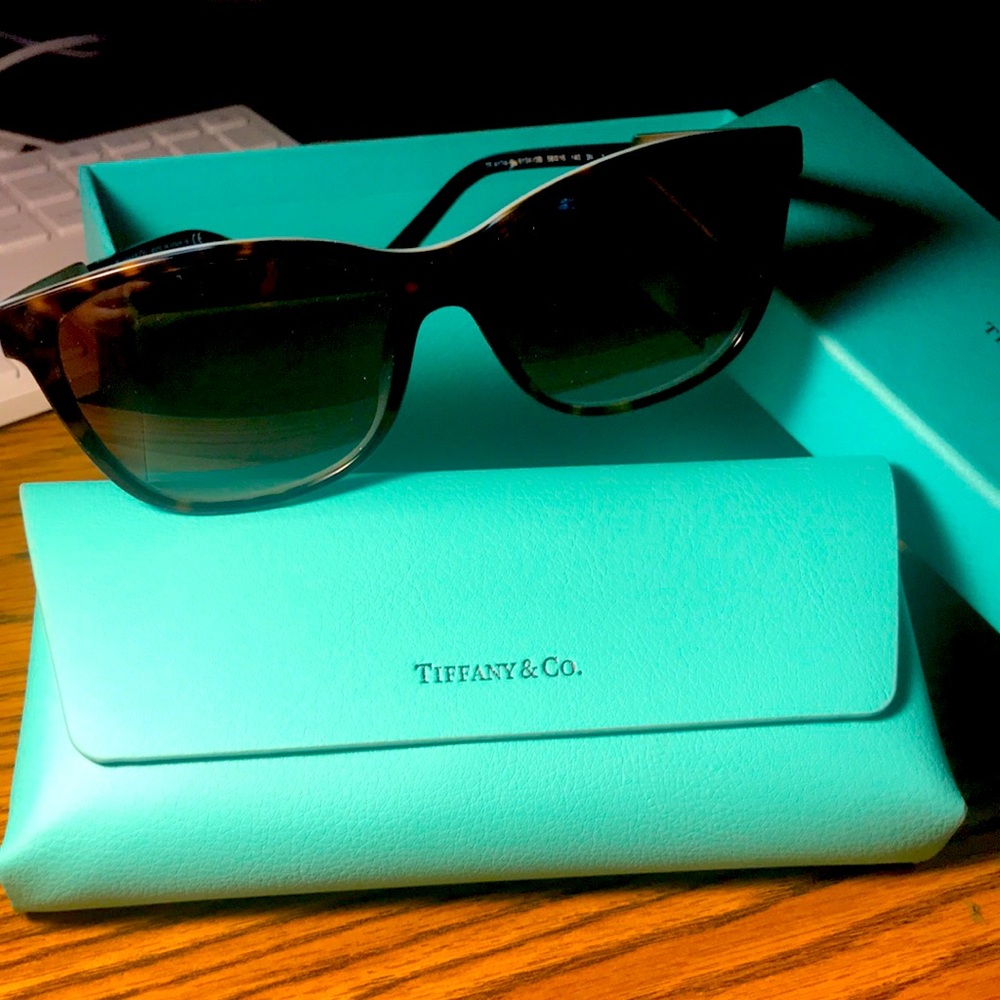 Sunglasses ORIGINAL Tiffany&Co new with certified